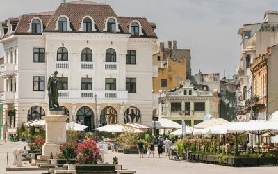 Tur ghidat în centrul vechi al Constanței, degustare de vinuri și plimbare cu vaporașul pe Marea Neagră 
