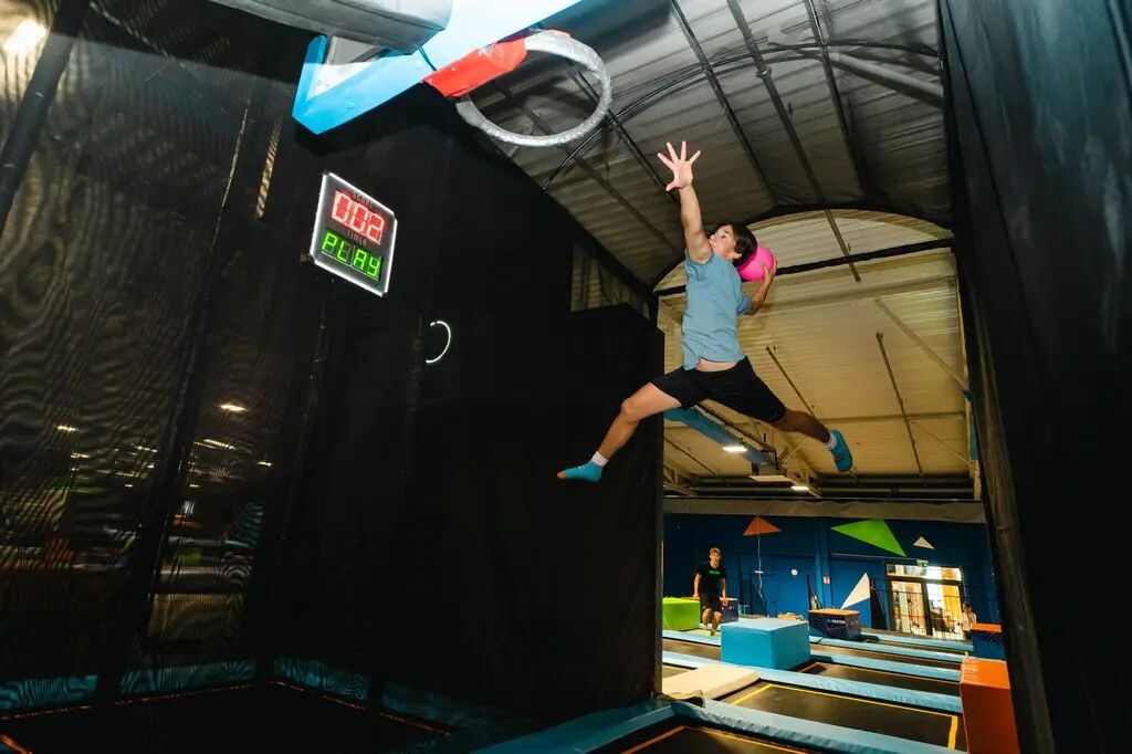 Cyberjump București - Experiență de Sărituri și Adrenalină image 2