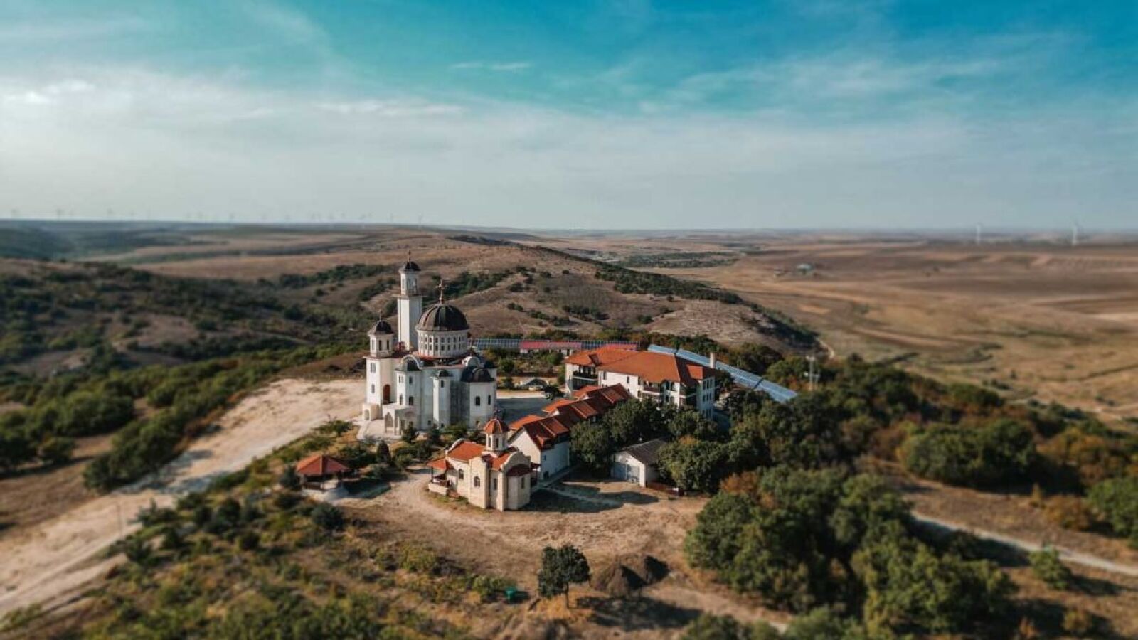Pelerinaj de o zi la mănăstirile Colilia și Sfântul Ioan Casian cu plecare din Constanța image 1